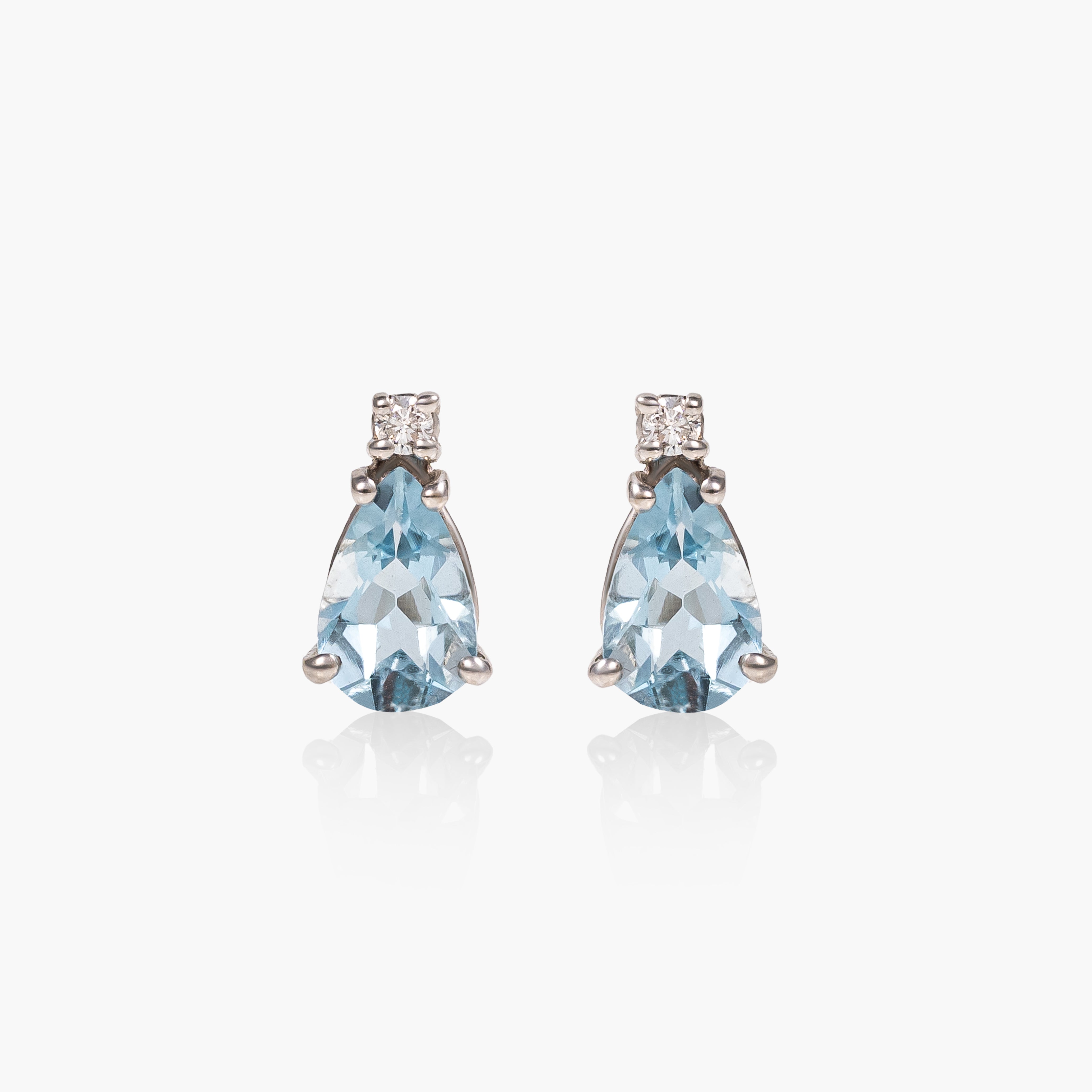 Cercei aur 18k cu aquamarine 0.73 ct si diamante